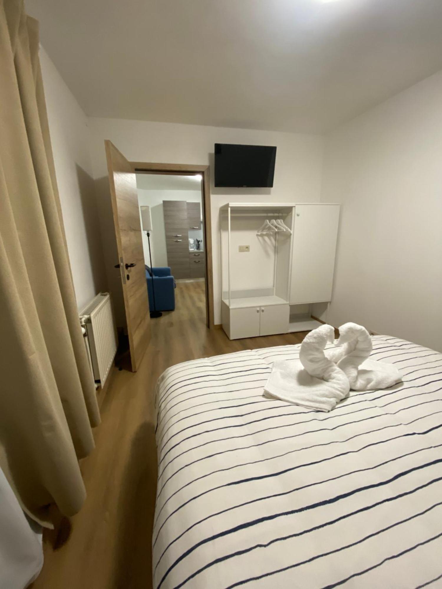 1-D011 Superbe Appartement Spacieux Tres Calme Charleroi Esterno foto